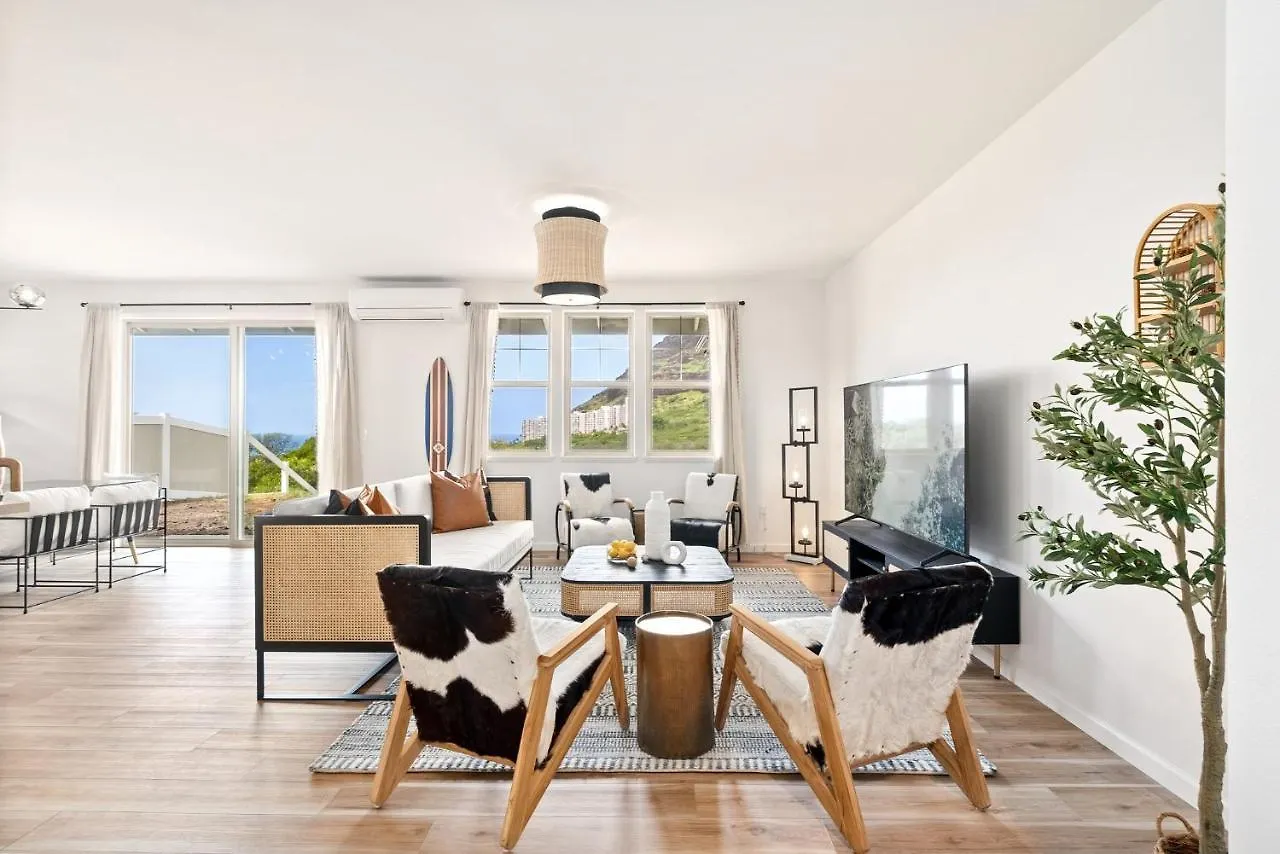 @ Marbella Lane - Mesmerizing Ocean + Mt Views Waianae 0*,  美国