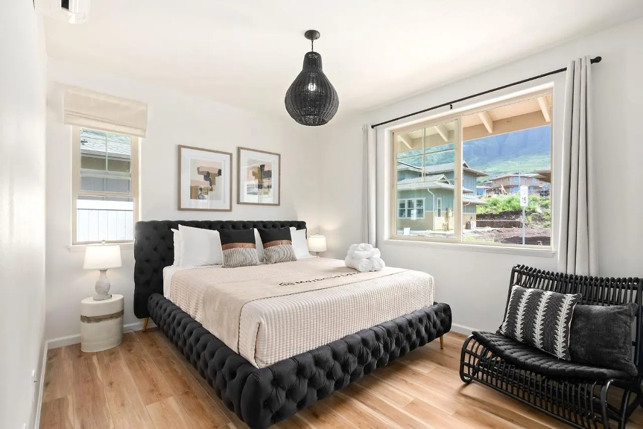 @ Marbella Lane - Mesmerizing Ocean + Mt Views Waianae 0*,  United States