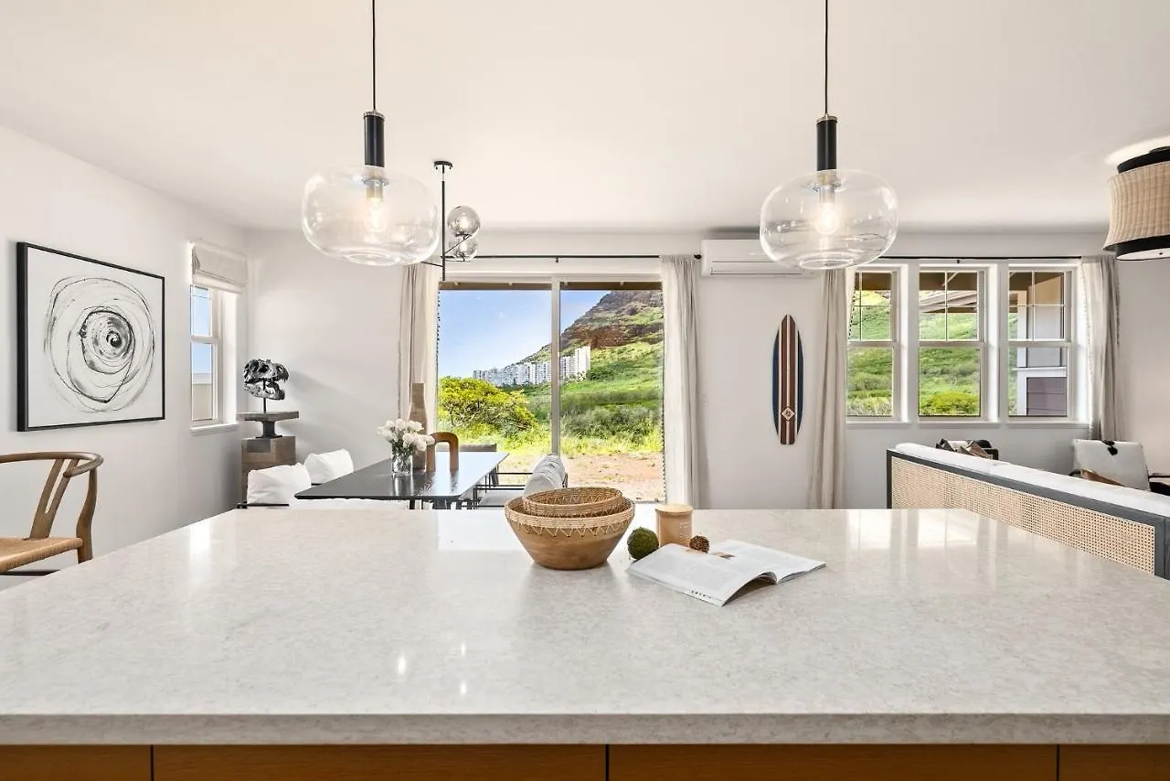 @ Marbella Lane - Mesmerizing Ocean + Mt Views Waianae 度假居
