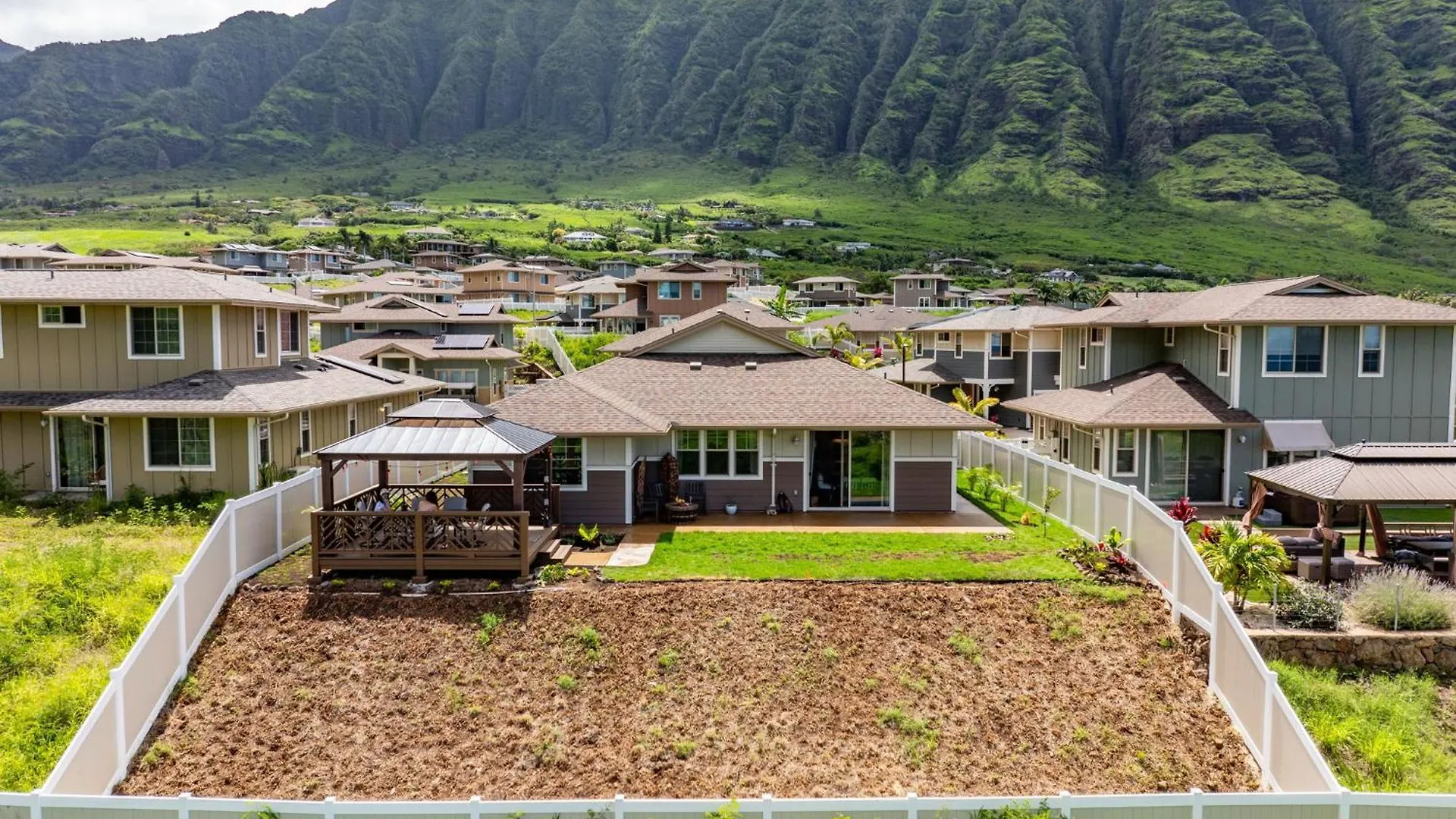 @ Marbella Lane - Mesmerizing Ocean + Mt Views Waianae 0*,  美国