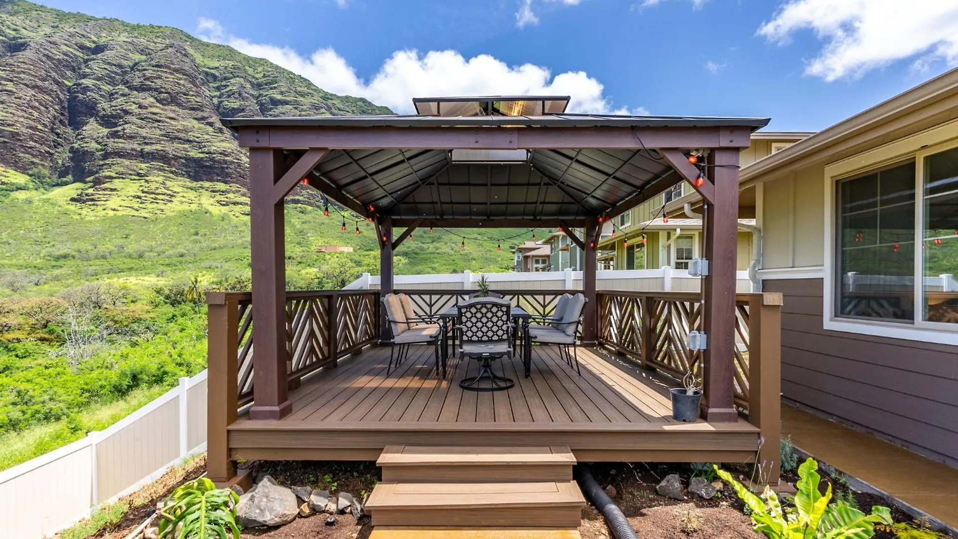 @ Marbella Lane - Mesmerizing Ocean + Mt Views Waianae